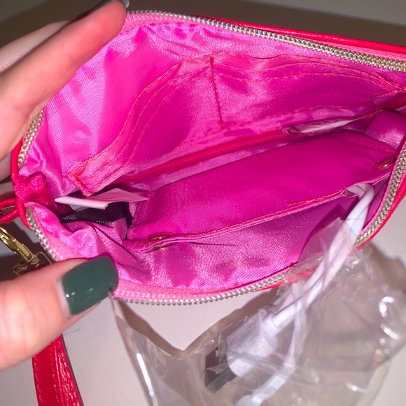 “Who Says Power Can’t Be Pretty” clutch - Picture 6 of 7